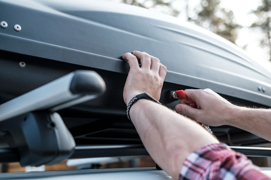 Un coffre de toit pour mettre des bagages